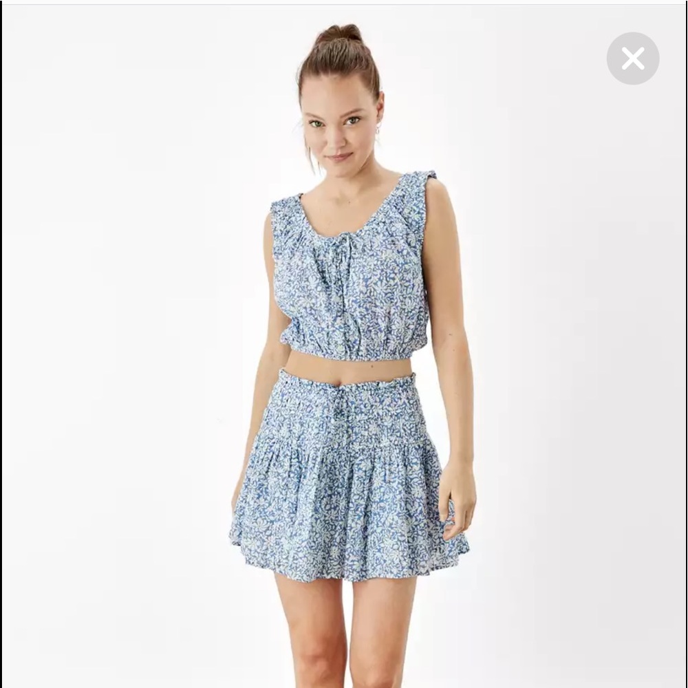 American Eagle Cropped Bubble Tank Top